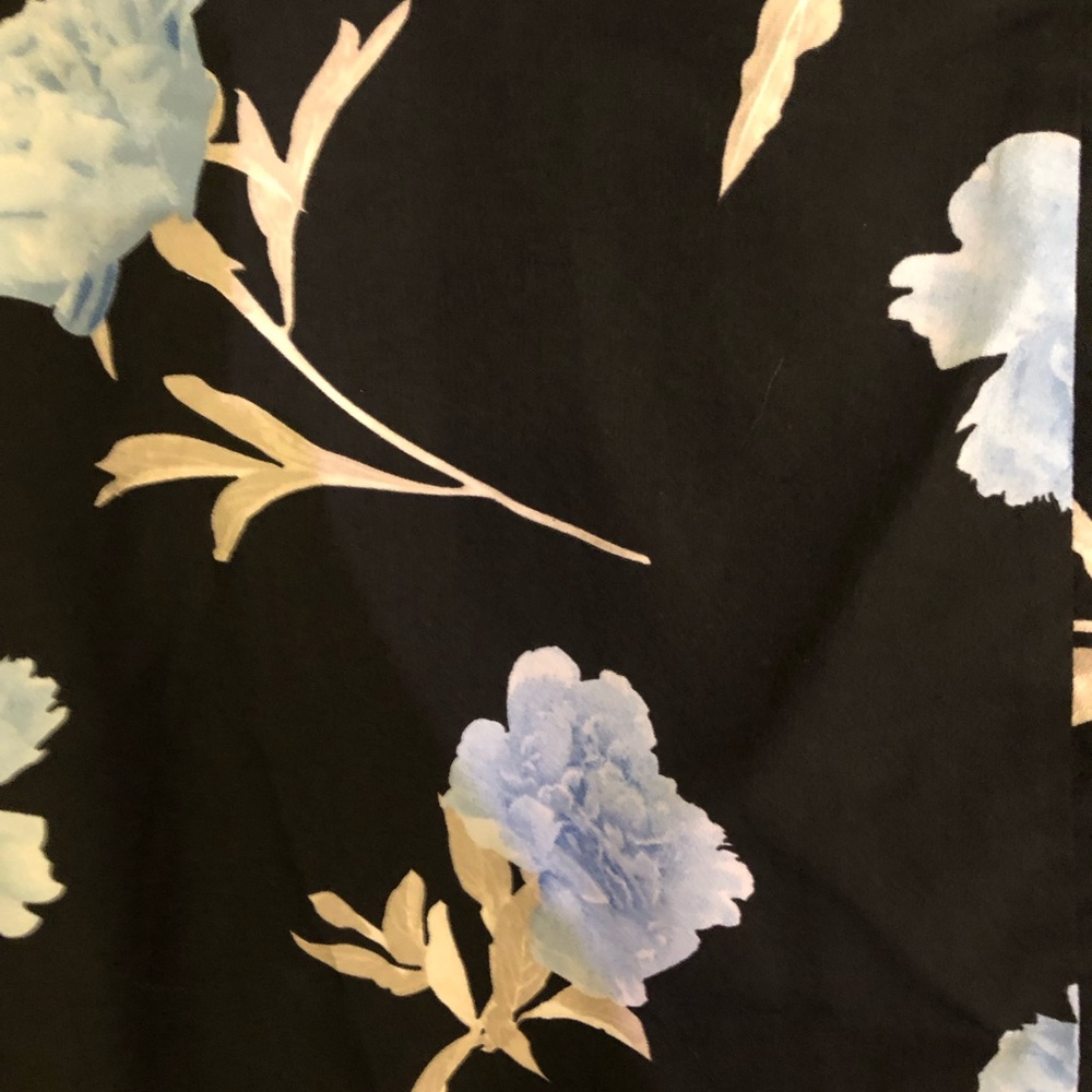 Floral top - Picture 3 of 4